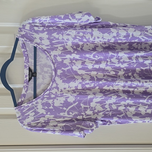 SIMPLY VERA VERAWANG BRAND WOMAN'S PURPLE AND WHITE T-SHIRT SIZE LARGE - Picture 1 of 13